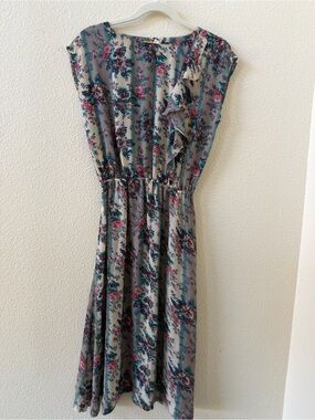 Vintage On The Rocks Floral Ruffle Sleeveless Midi Dress in Sage and Pink